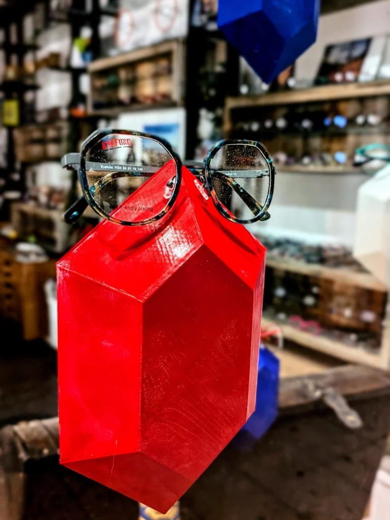 Instagram post from gcl_optometristas. This post is in position 5.