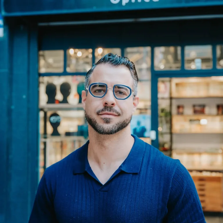 Instagram post from gcl_optometristas. This post is in position 3.